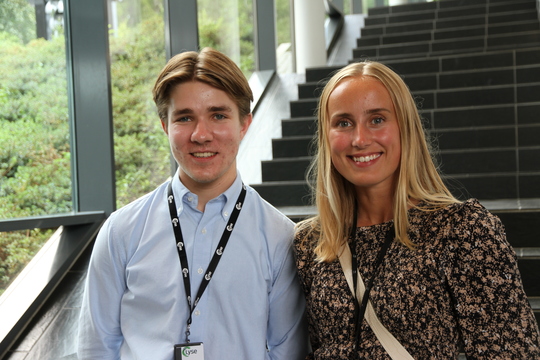 Magnus Midtun og Ingrid Wiig Arnesen er sommervikarer i 2022. 